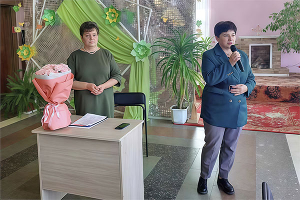 «Мудрость, добро и любовь»: праздник для старшего поколения прошёл в Вишневском Доме культуры